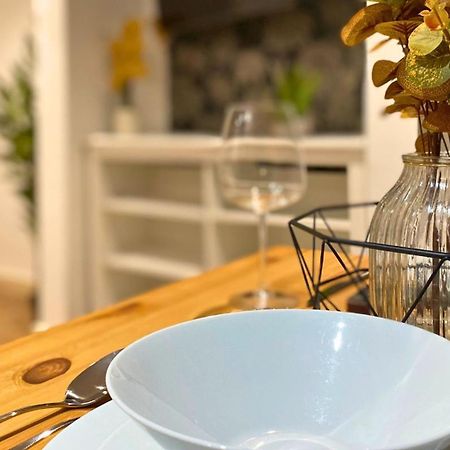 Stunning 1Br - Super Central- Peaceful Area - Lower Ground Apartment Cambridge  Dış mekan fotoğraf